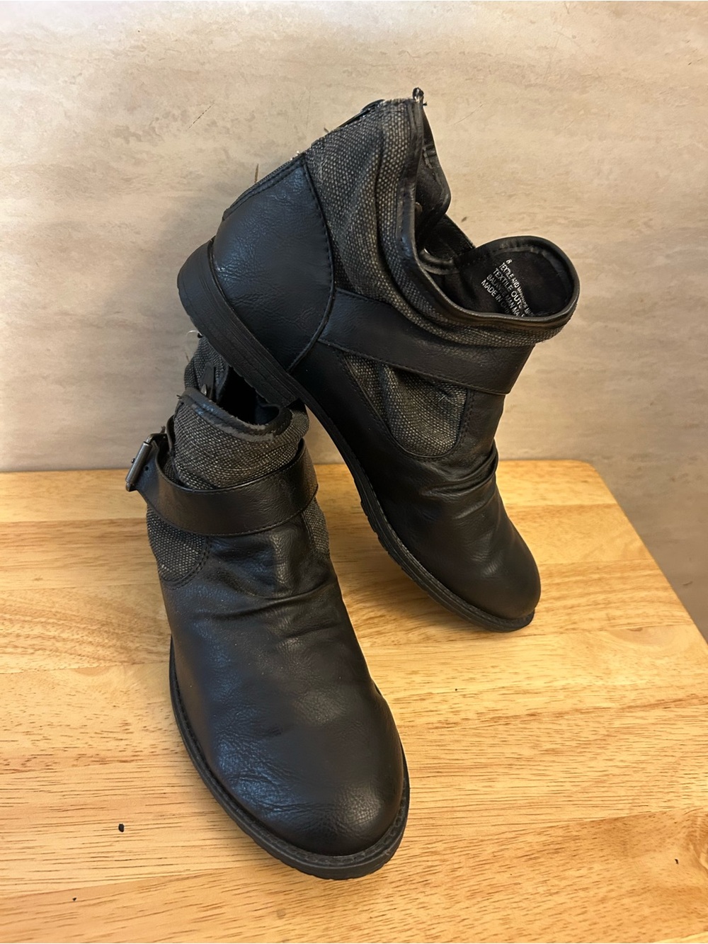 Blowfish Malibu women's low-heel slouch ankle boots